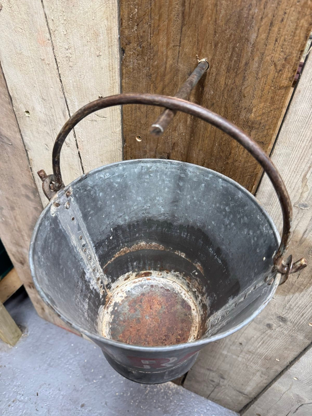 Vintage Galvanised Fire Bucket Log Basket / Plant Pot / Planter Pail Kindling