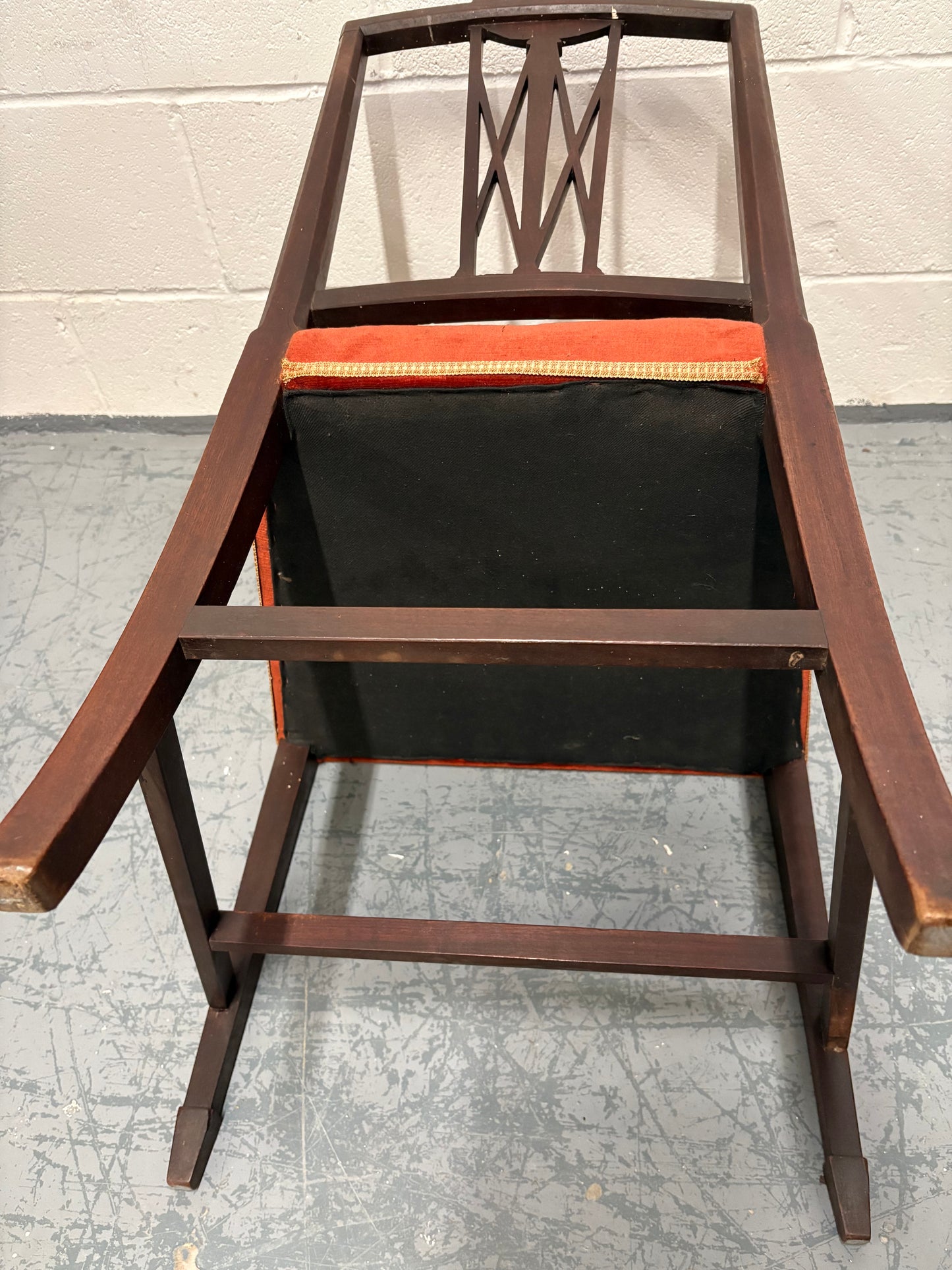 Set of Six 19th century Elegant mahogany dining chairs with Rust coloured seats