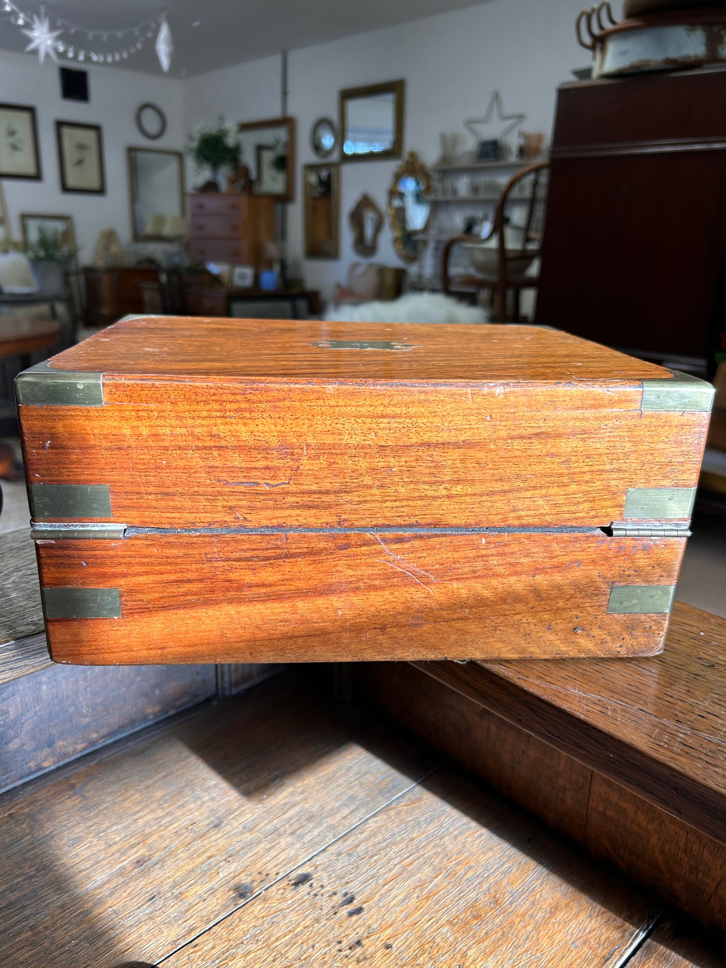 Beautiful Victorian writing slope keepsake box with brass hardware