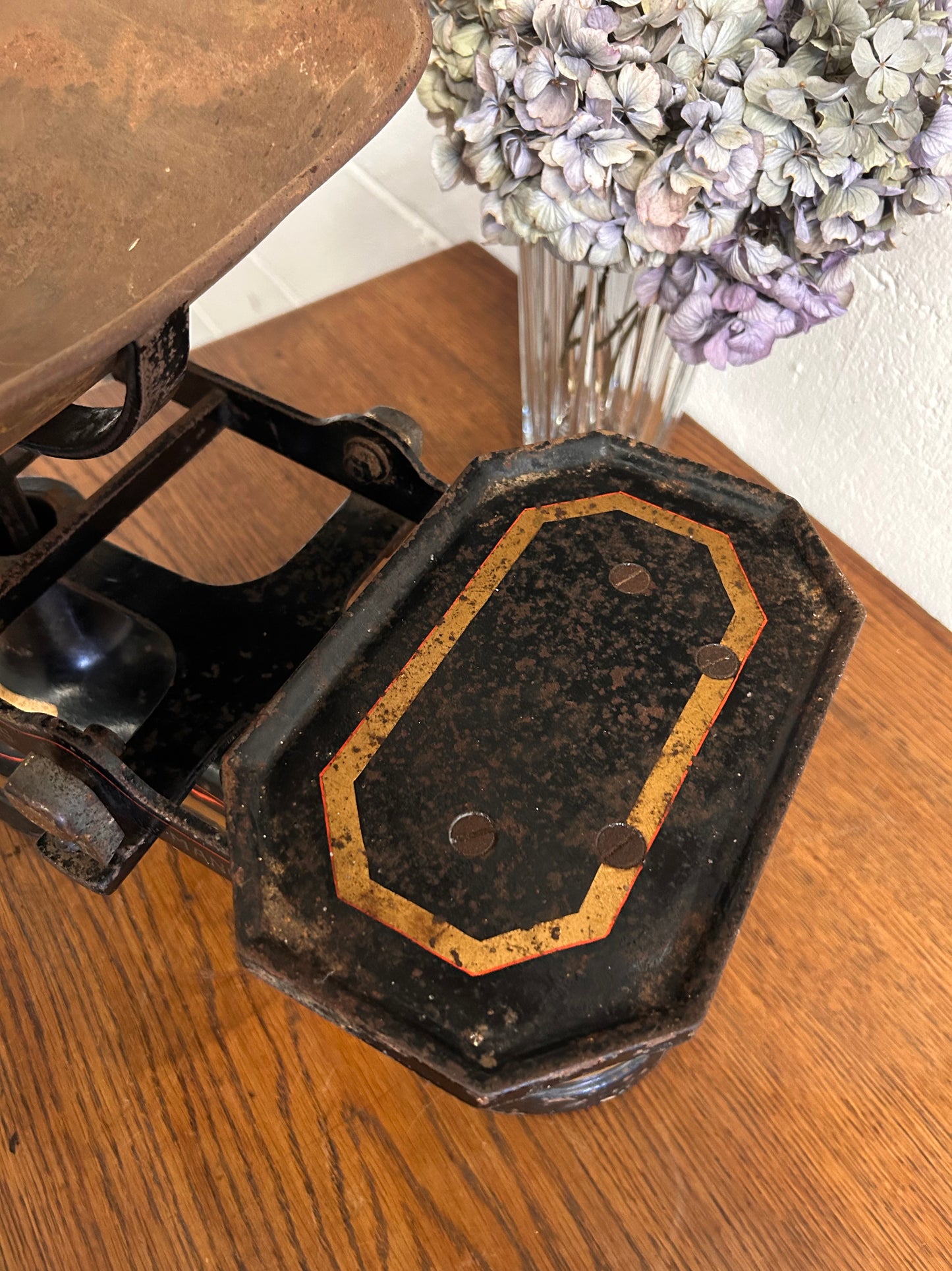 Rare Vintage Grocers Scales by Baxendales of Manchester no weights Good Condition