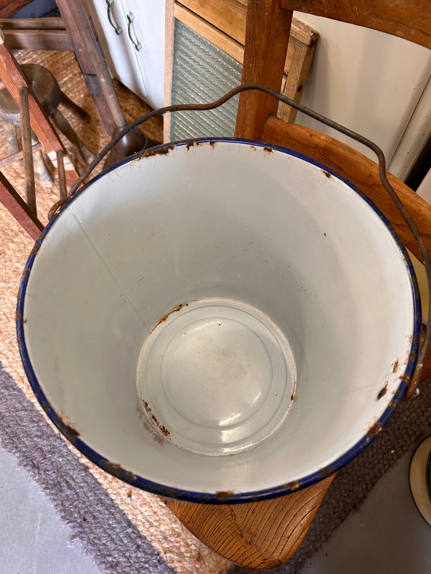 Vintage White Enamel Metal Bucket with lid and Handle - Watertight