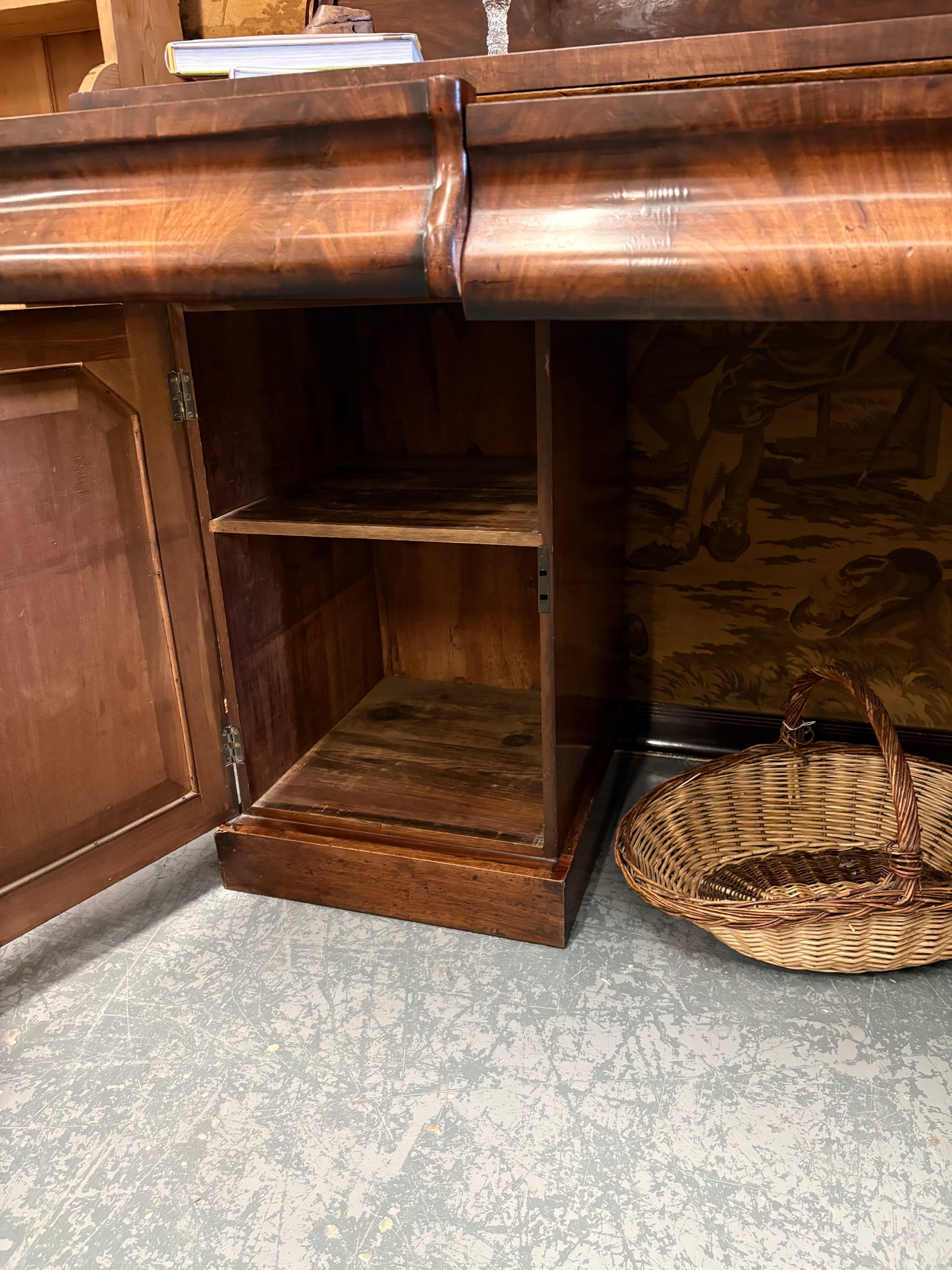 Carved Country House Victorian Mahogany sideboard Console table cupboard drawers