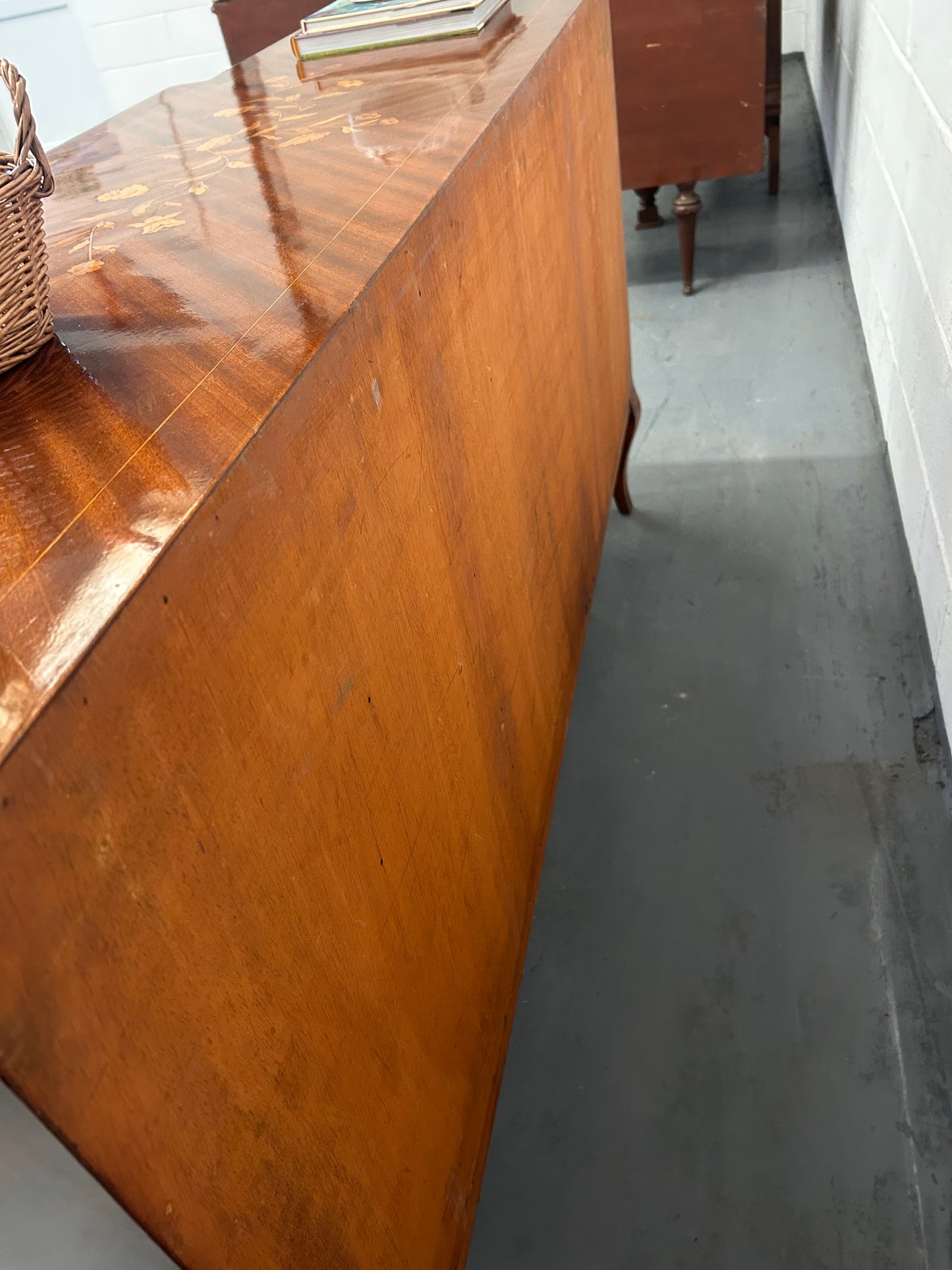 Beautifully shaped Vintage French sideboard with 4 drawers 2 cupboards