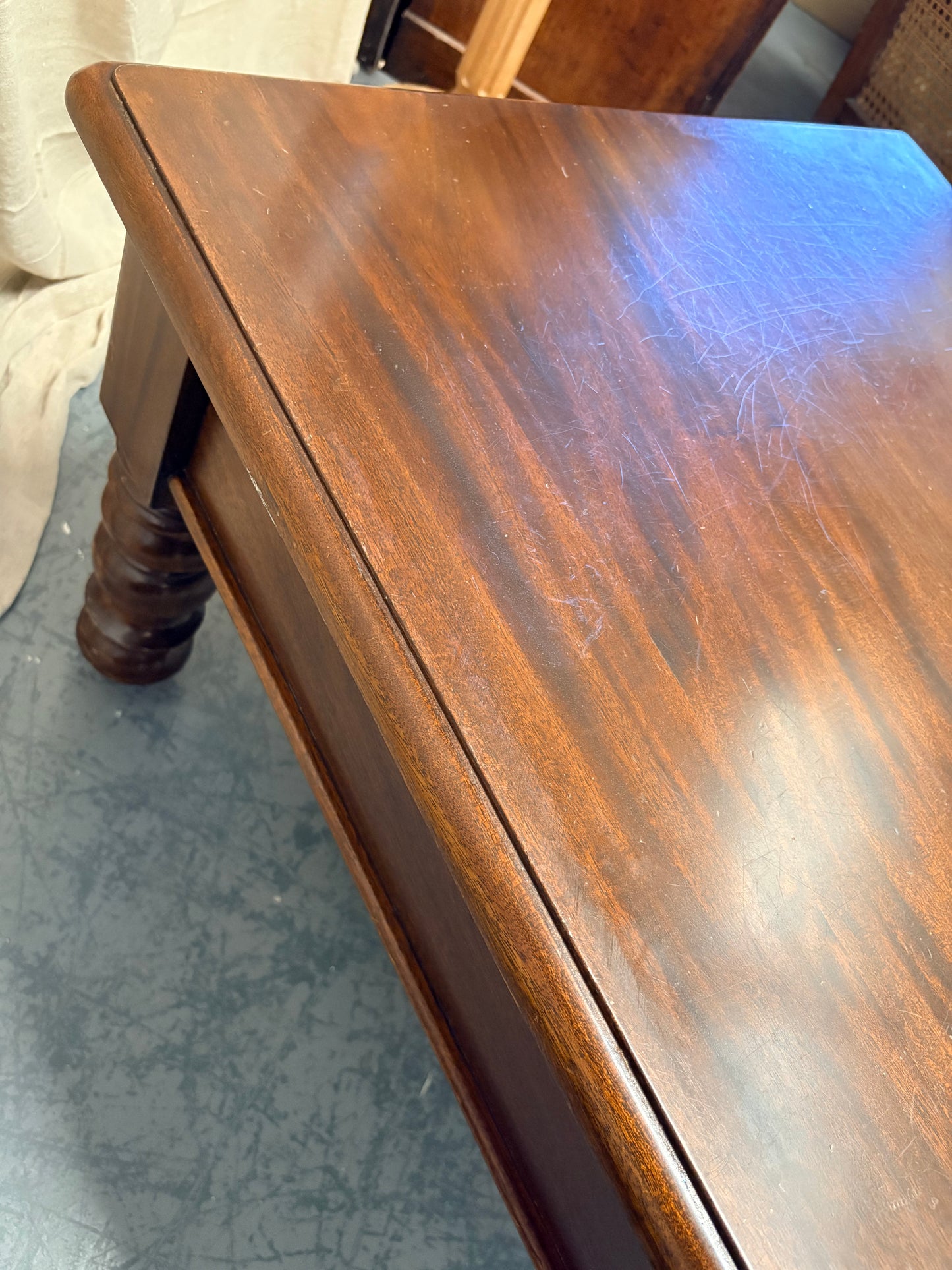 20th century Vintage mahogany coffee table with drawers