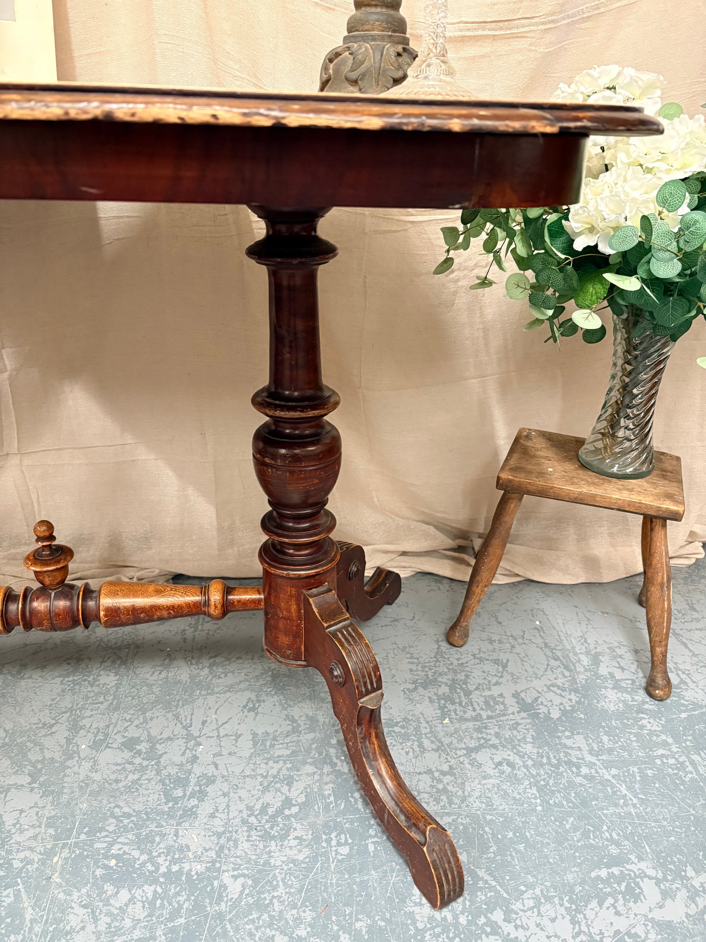 Traditional Victorian Mahogany sofa side / console Table / Desk /Dressing Table