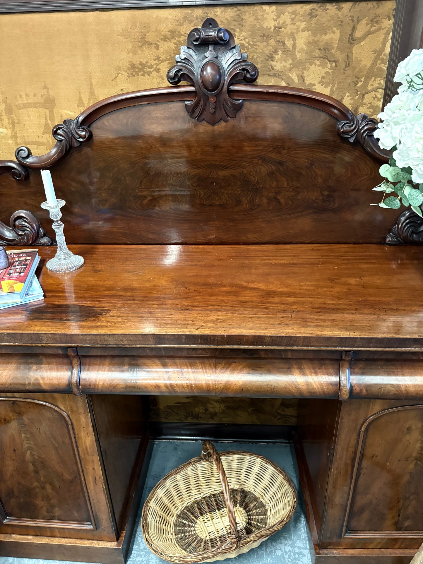Carved Country House Victorian Mahogany sideboard Console table cupboard drawers
