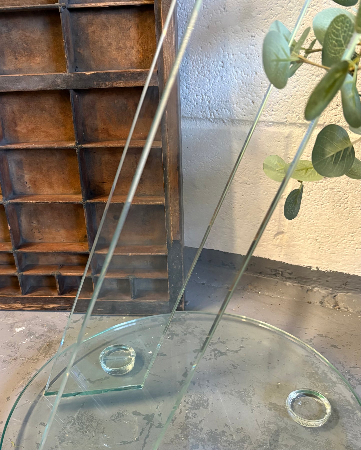 Vintage Italian 1980’s Tempered Glass Modern Side / drinks table Original Unique Furniture