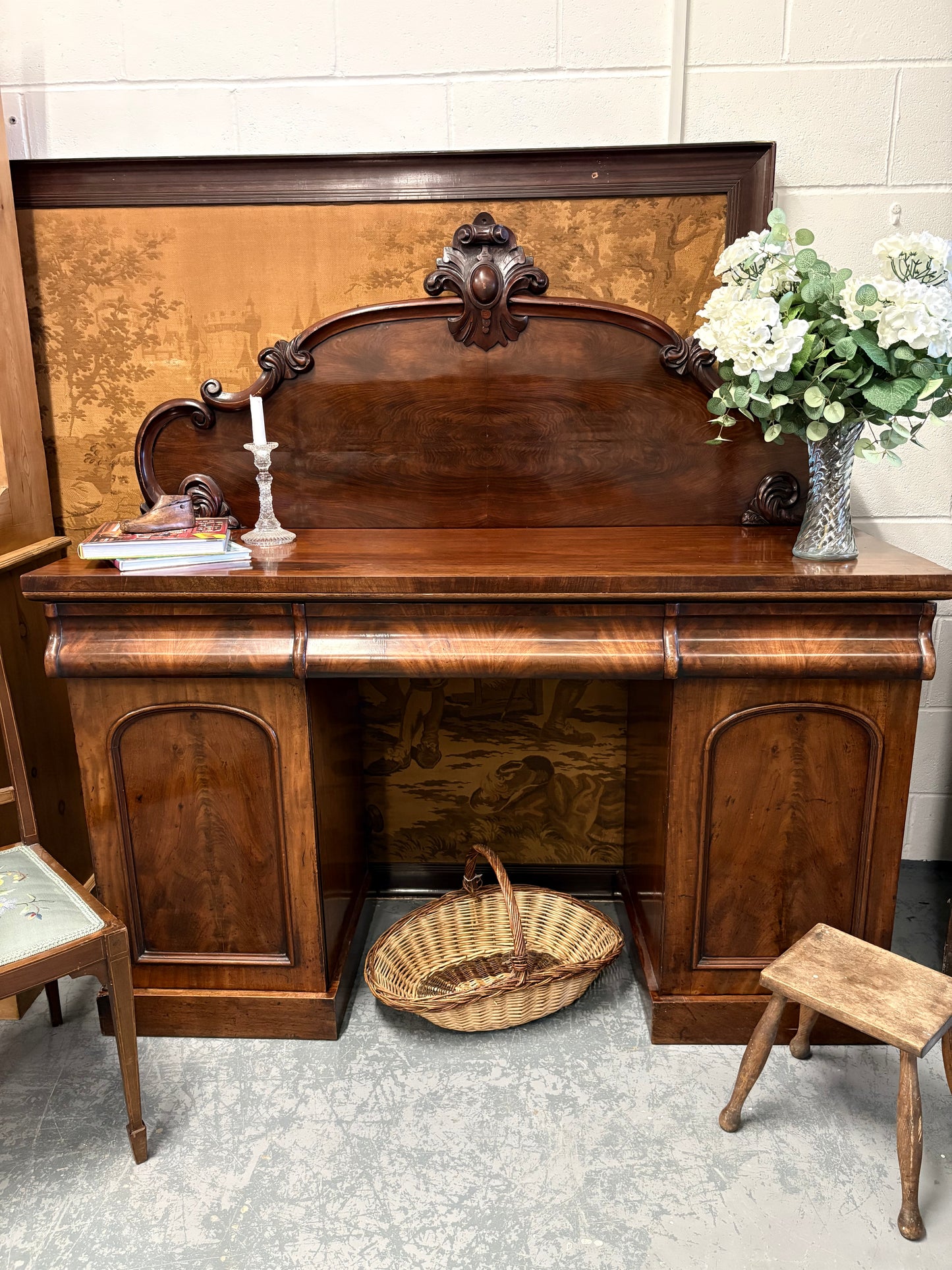 Carved Country House Victorian Mahogany sideboard Console table cupboard drawers