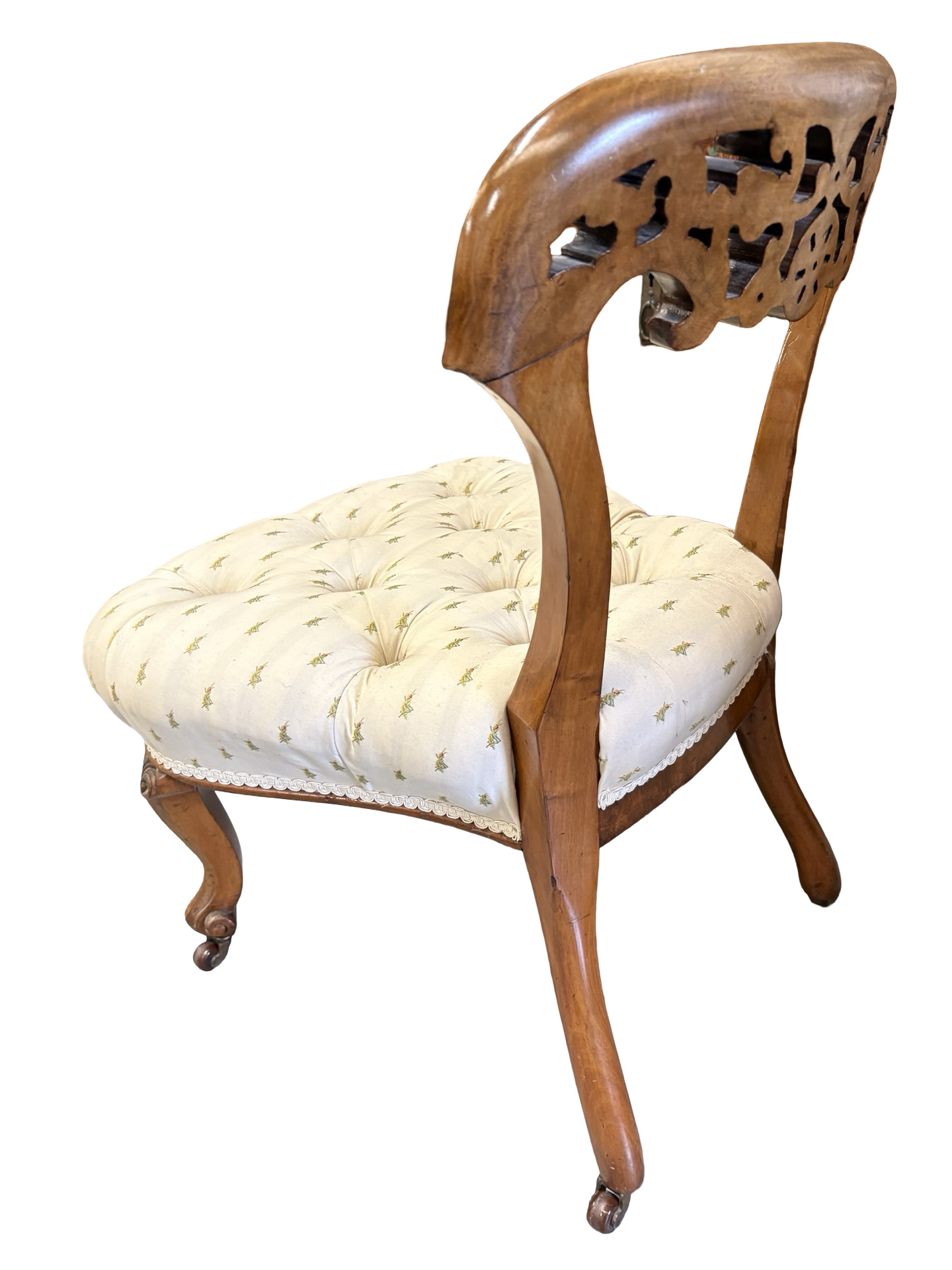 Beautiful carved Upholstered Walnut Victorian Ladies Bedroom Chair