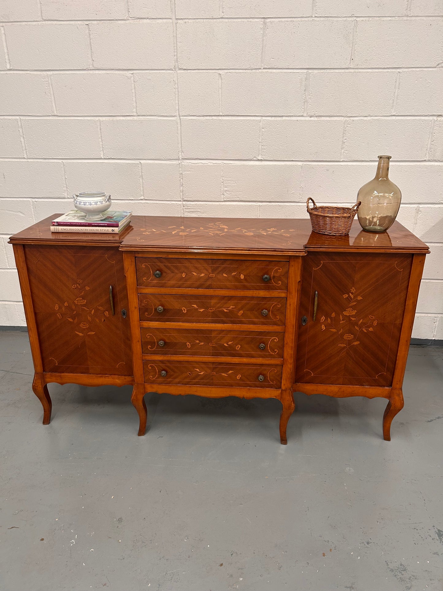 Beautifully shaped Vintage French sideboard with 4 drawers 2 cupboards