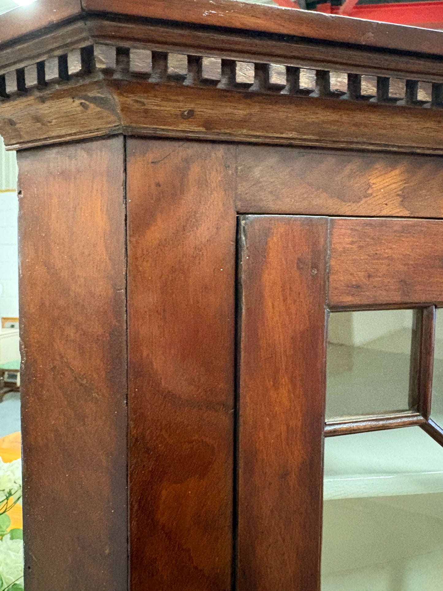 Antique Glazed Corner Wall Unit with Locking key Painted inside