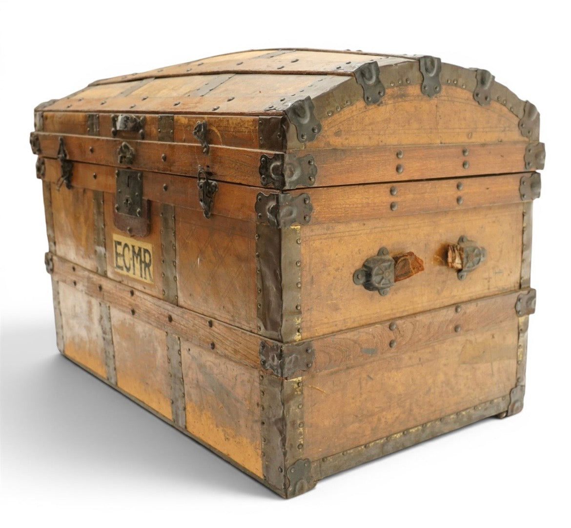 Antique 19th century pine and metal bound travelling trunk - Unique Storage ￼