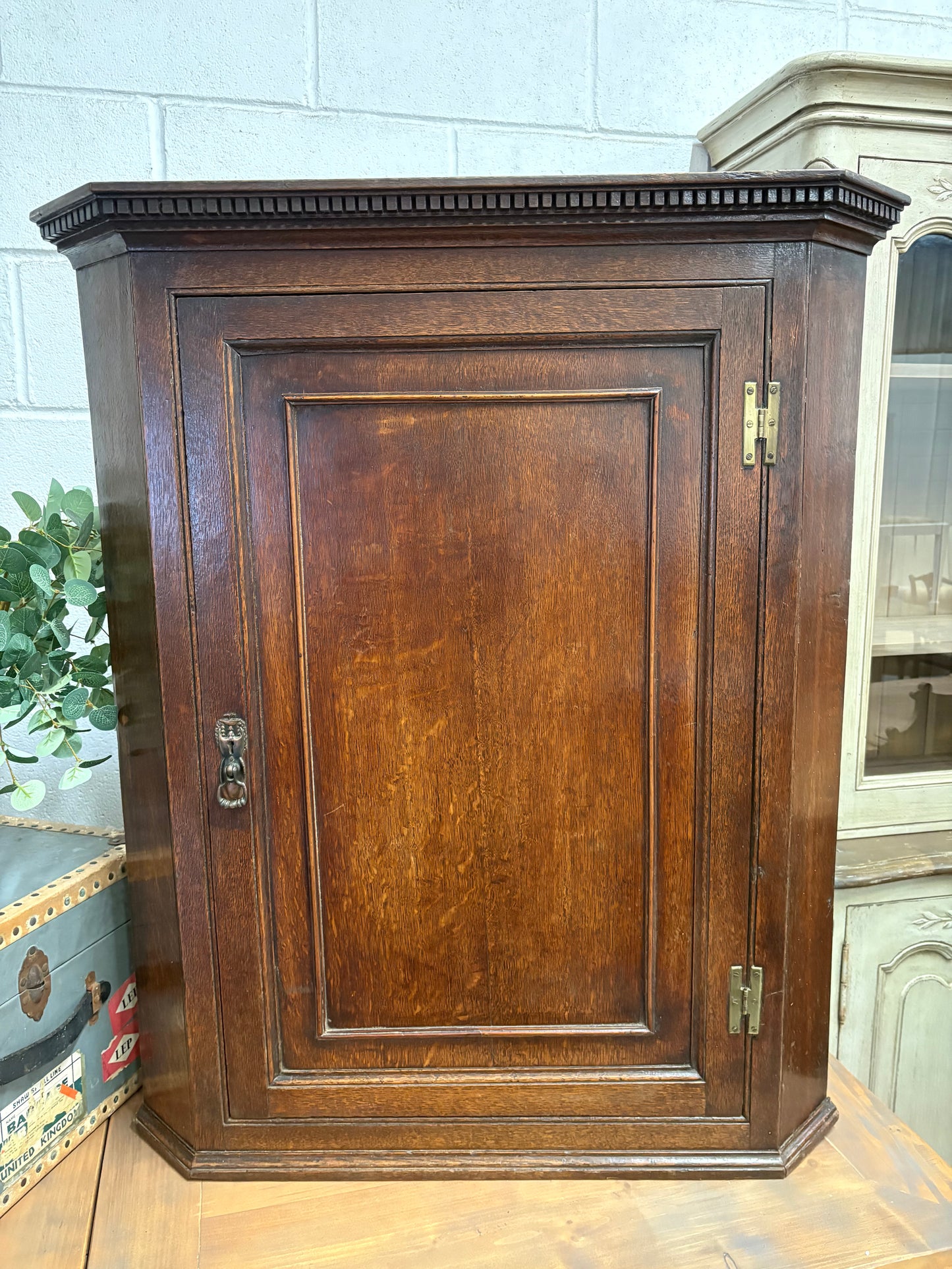 Large Antique Georgian Oak wall hanging corner cupboard cabinet