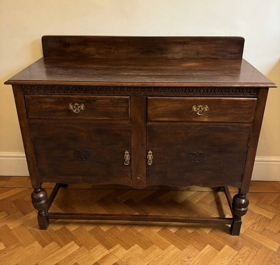 Antique Early 20thC Quality Oak sideboard Cupboard Country House Furniture