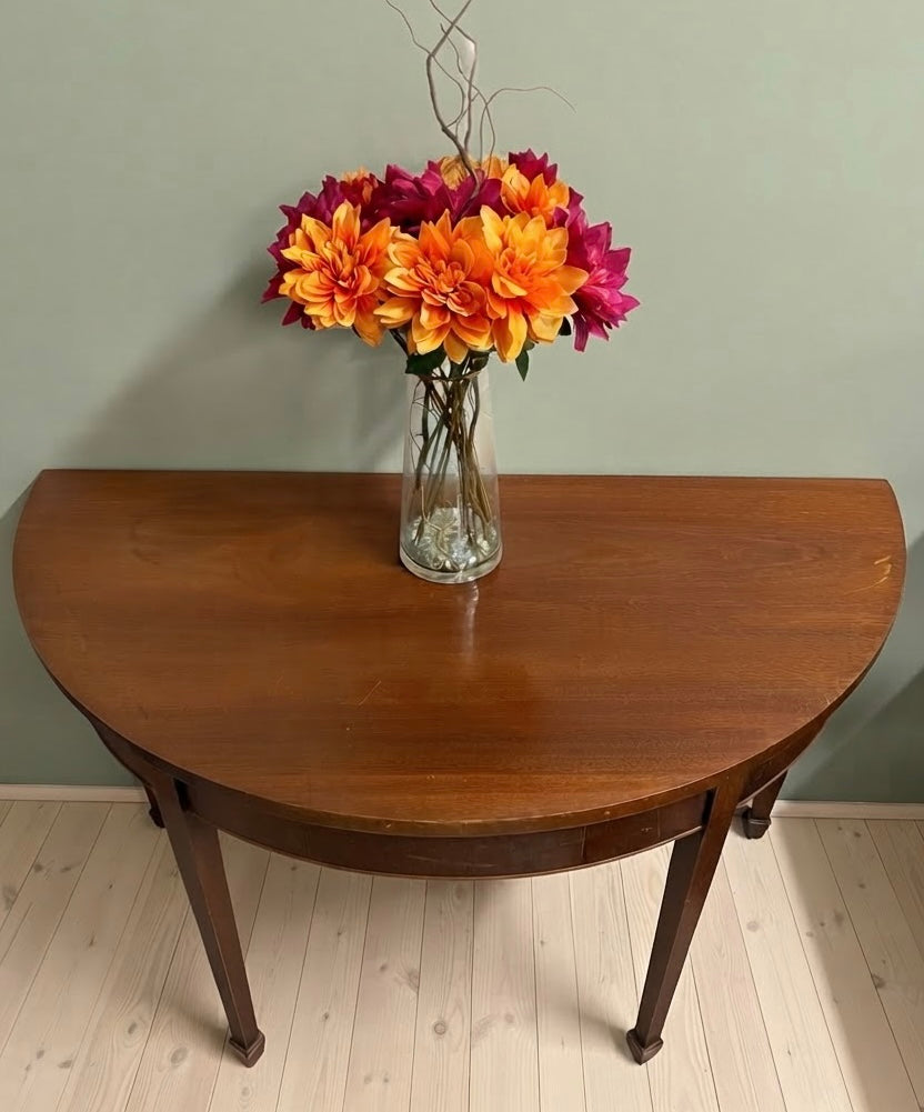 Elegant Edwardian Mahogany Demi Lune Console / Hall / Side Table